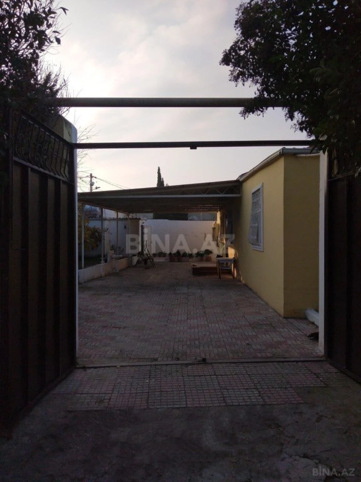 Satılır 4 otaqlı həyət evi 132.7 m²