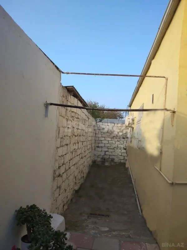 Satılır 4 otaqlı həyət evi 132.7 m²