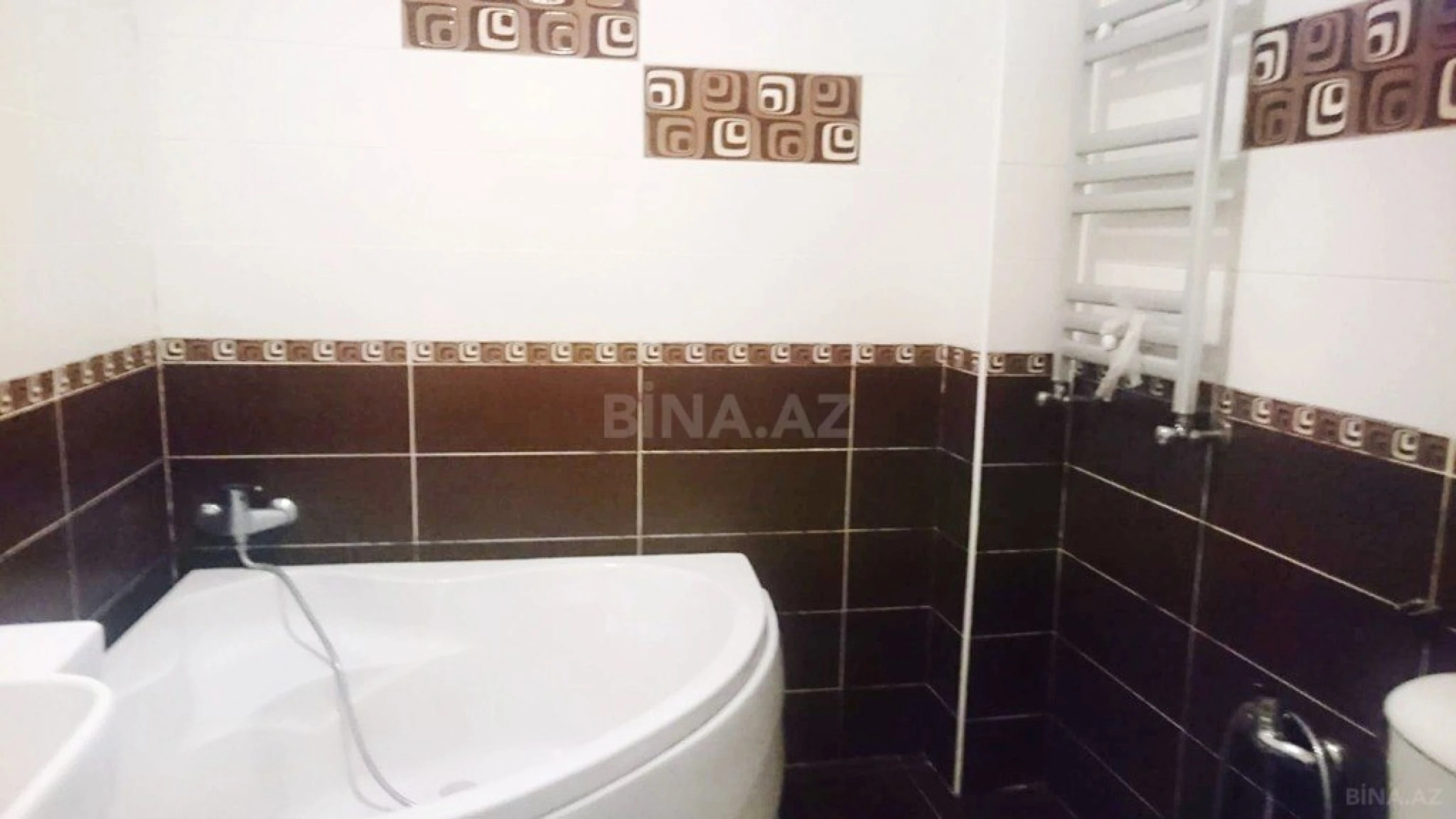 Satılır 4 otaqlı həyət evi 132.7 m²