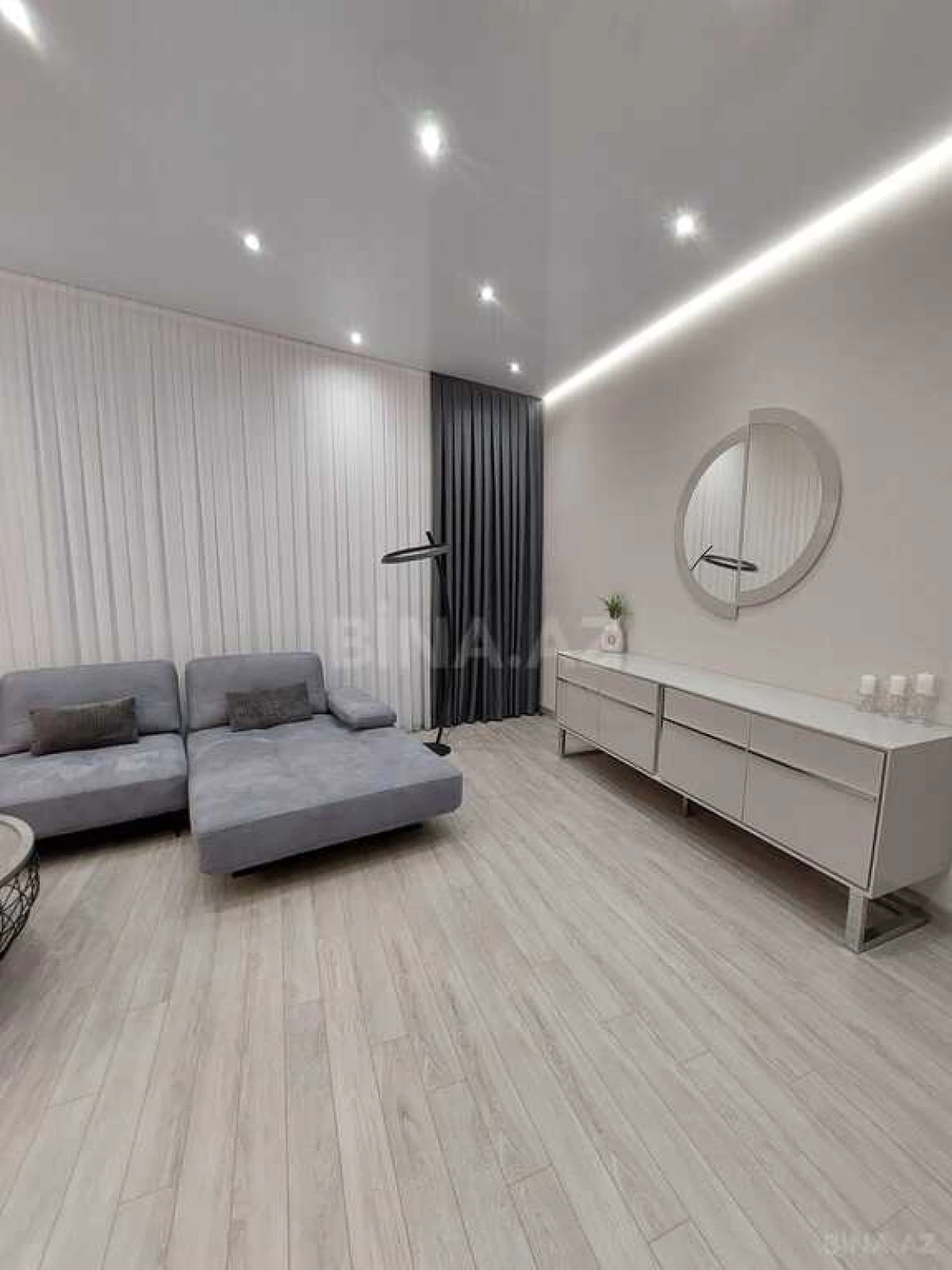 Kirayə verilir 3 otaqlı mənzil 115 m²