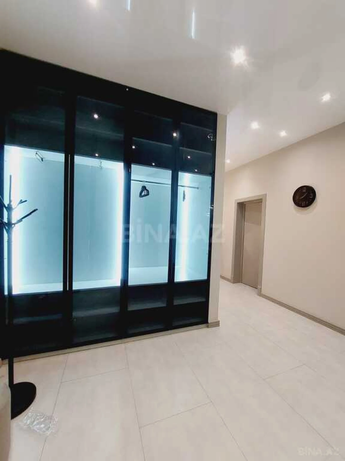 Kirayə verilir 3 otaqlı mənzil 115 m²