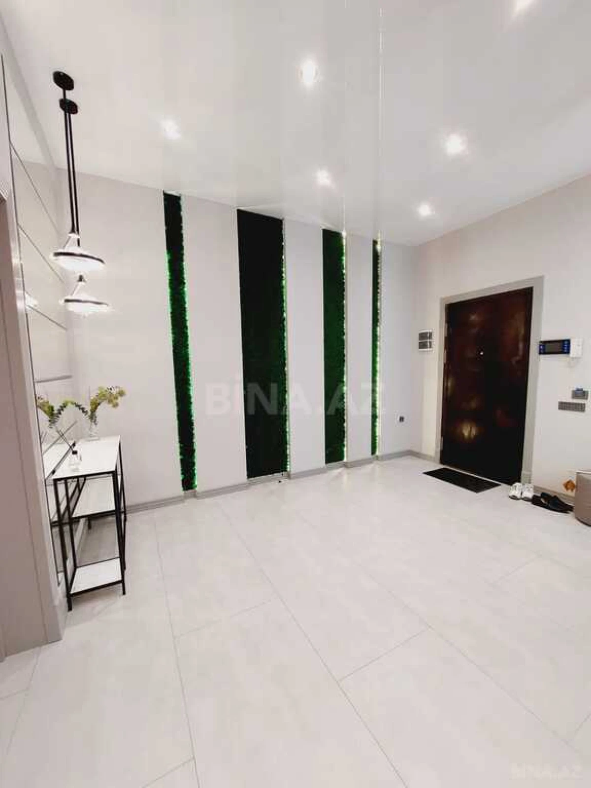 Kirayə verilir 3 otaqlı mənzil 115 m²