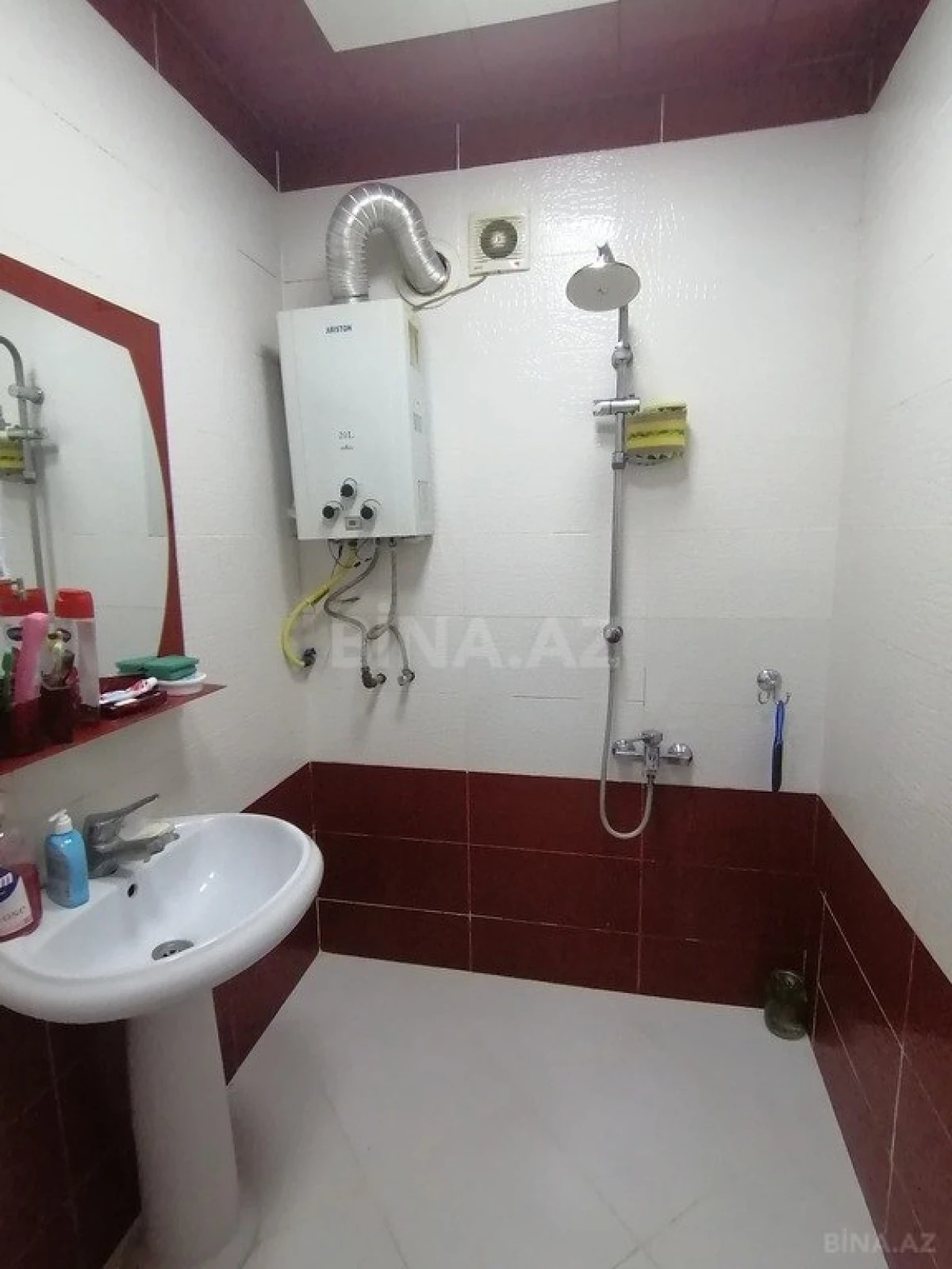 Satılır 2 otaqlı mənzil 55 m²