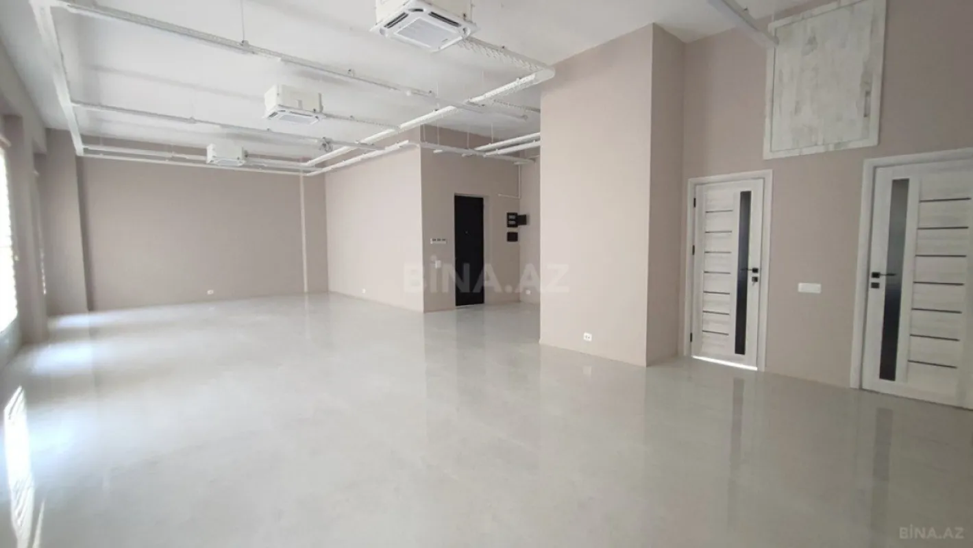 Satılır 3 otaqlı ofis 94 m²