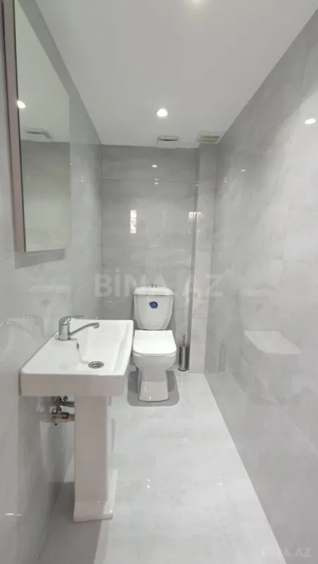Satılır 3 otaqlı ofis 94 m²