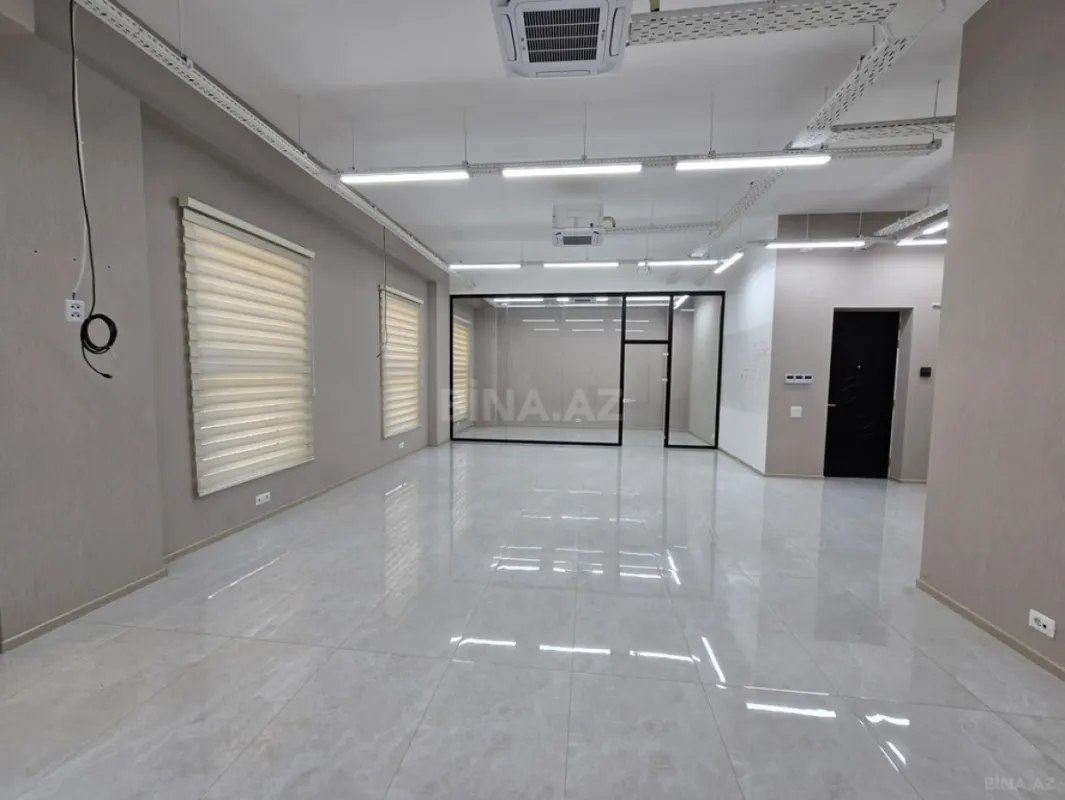 Satılır 3 otaqlı ofis 94 m²