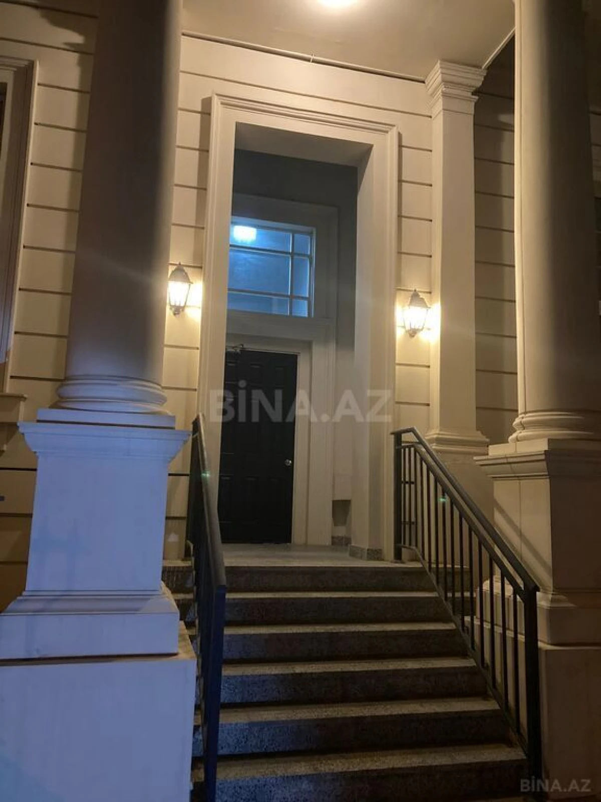 Satılır 3 otaqlı ofis 94 m²