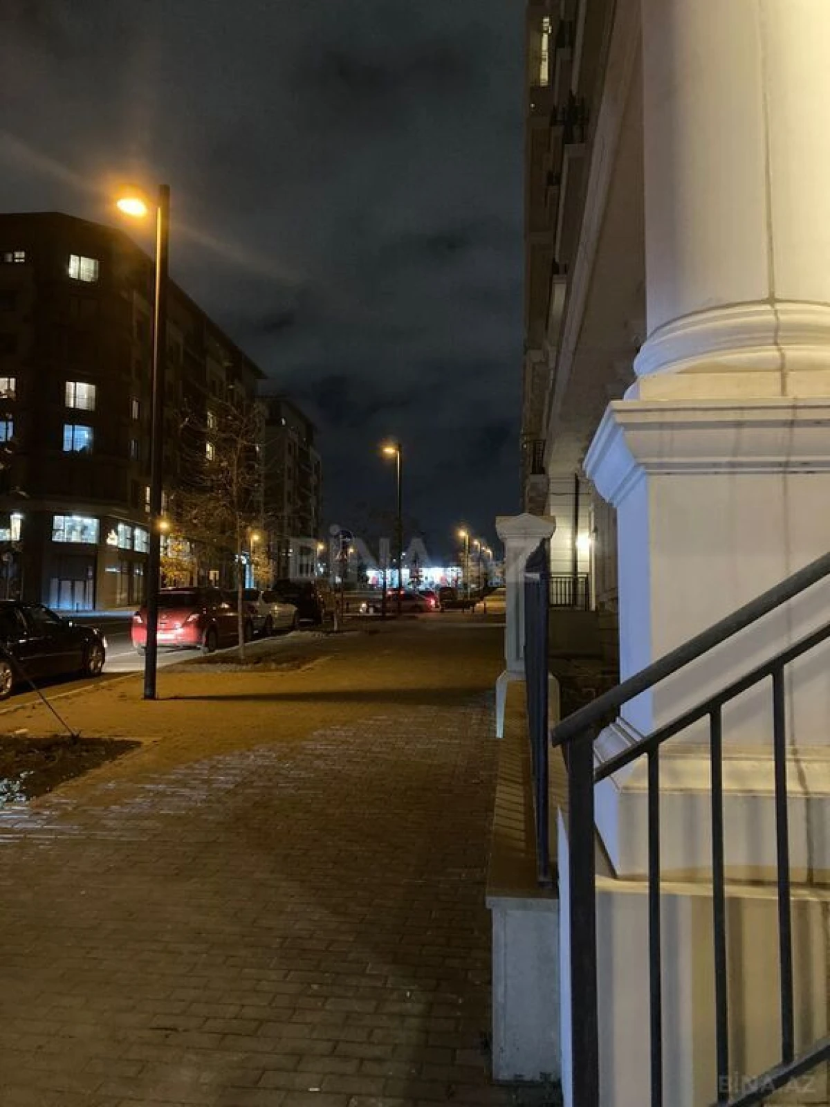 Satılır 3 otaqlı ofis 94 m²