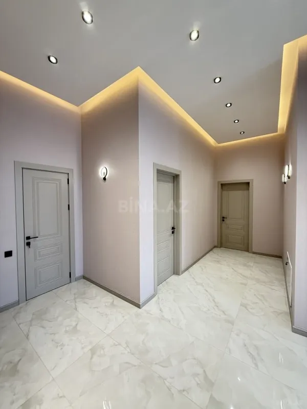 Satılır 4 otaqlı həyət evi 180 m²