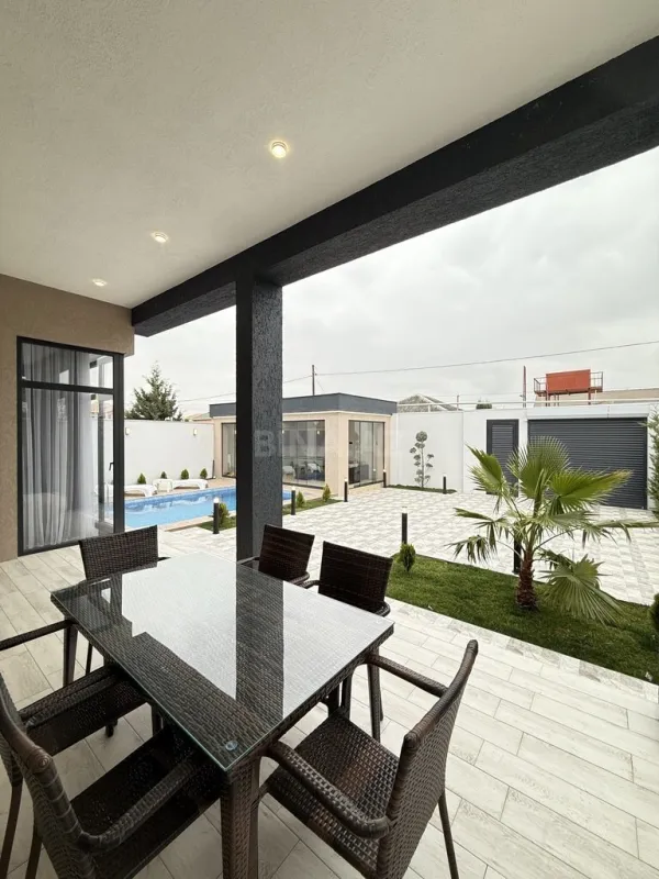 Satılır 4 otaqlı həyət evi 180 m²