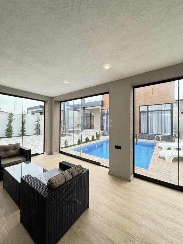 Satılır 4 otaqlı həyət evi 180 m²