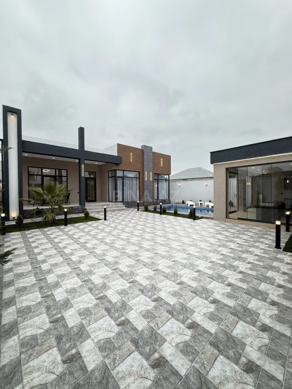 Satılır 4 otaqlı həyət evi 180 m²