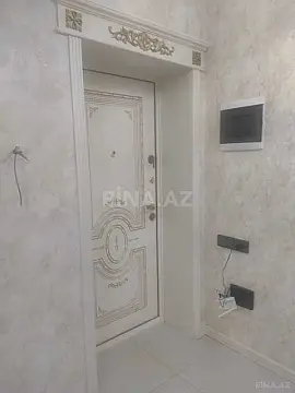 Satılır 4 otaqlı mənzil 180 m²