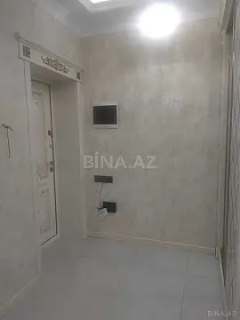 Satılır 4 otaqlı mənzil 180 m²