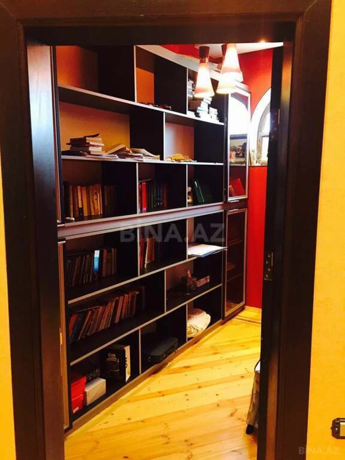 Kirayə verilir 11 otaqlı ofis 650 m²