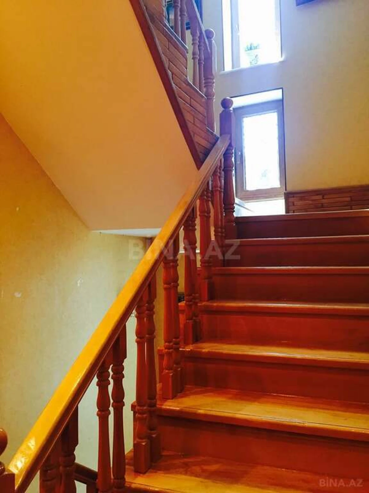 Kirayə verilir 11 otaqlı ofis 650 m²