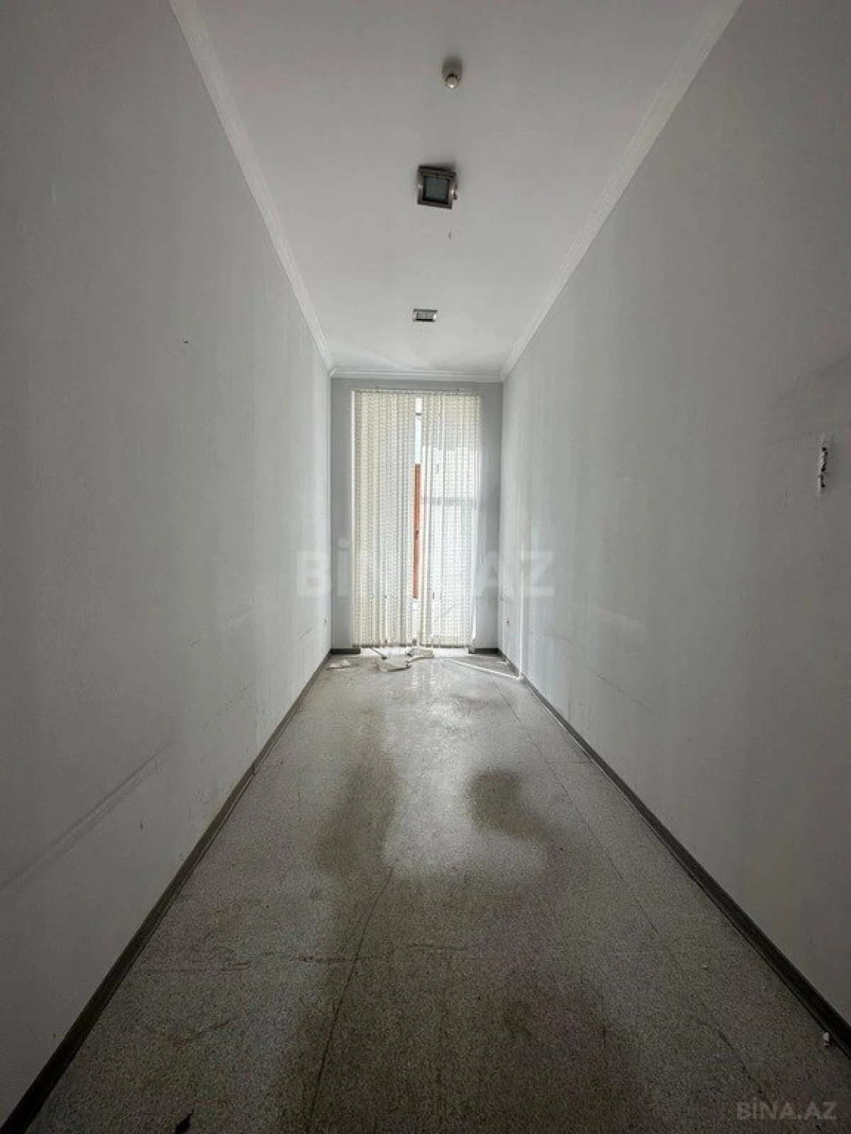 Satılır obyekt 430 m²