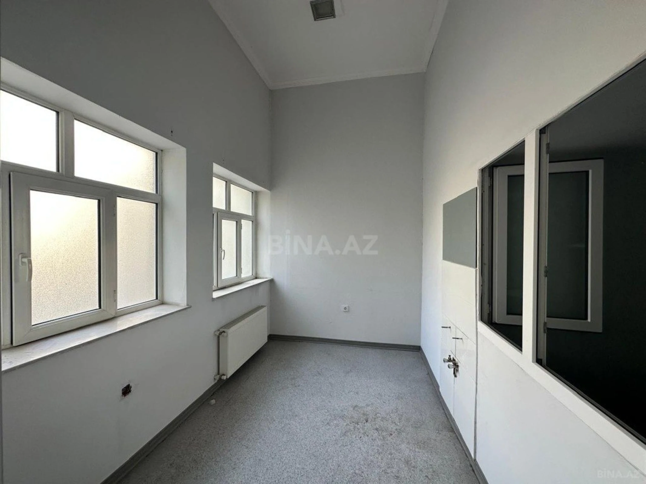 Satılır obyekt 430 m²