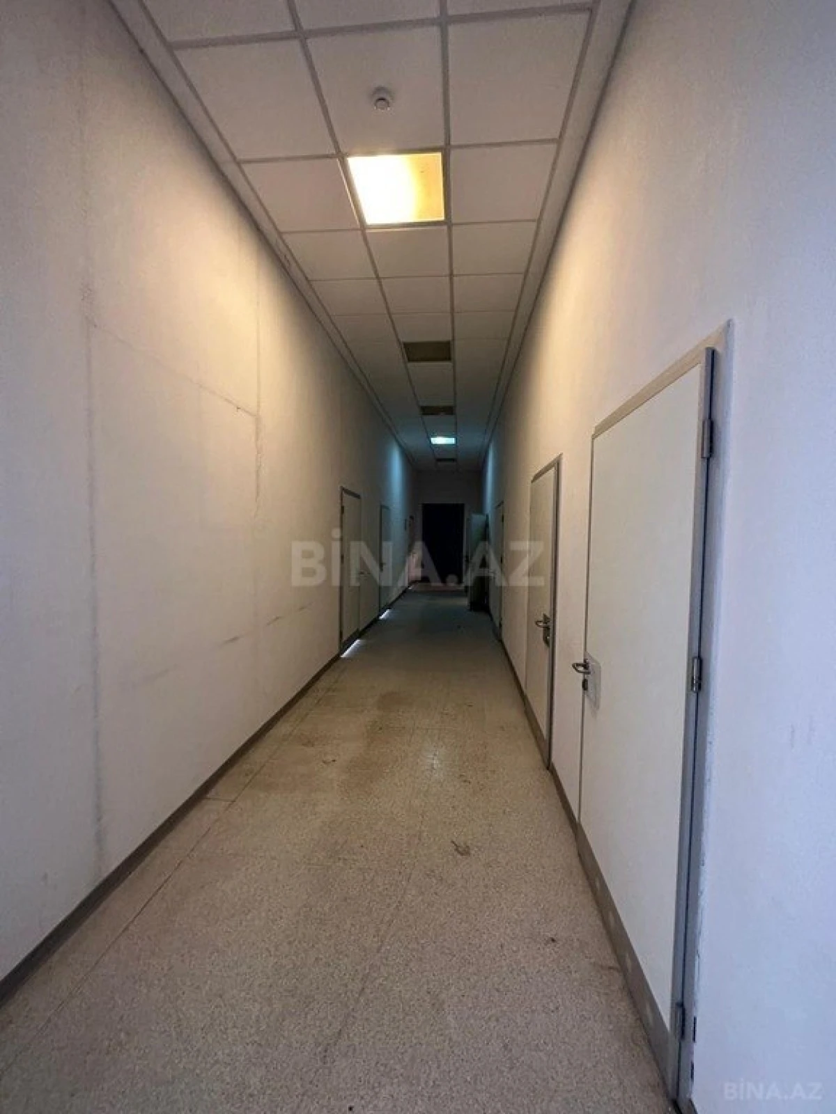 Satılır obyekt 430 m²