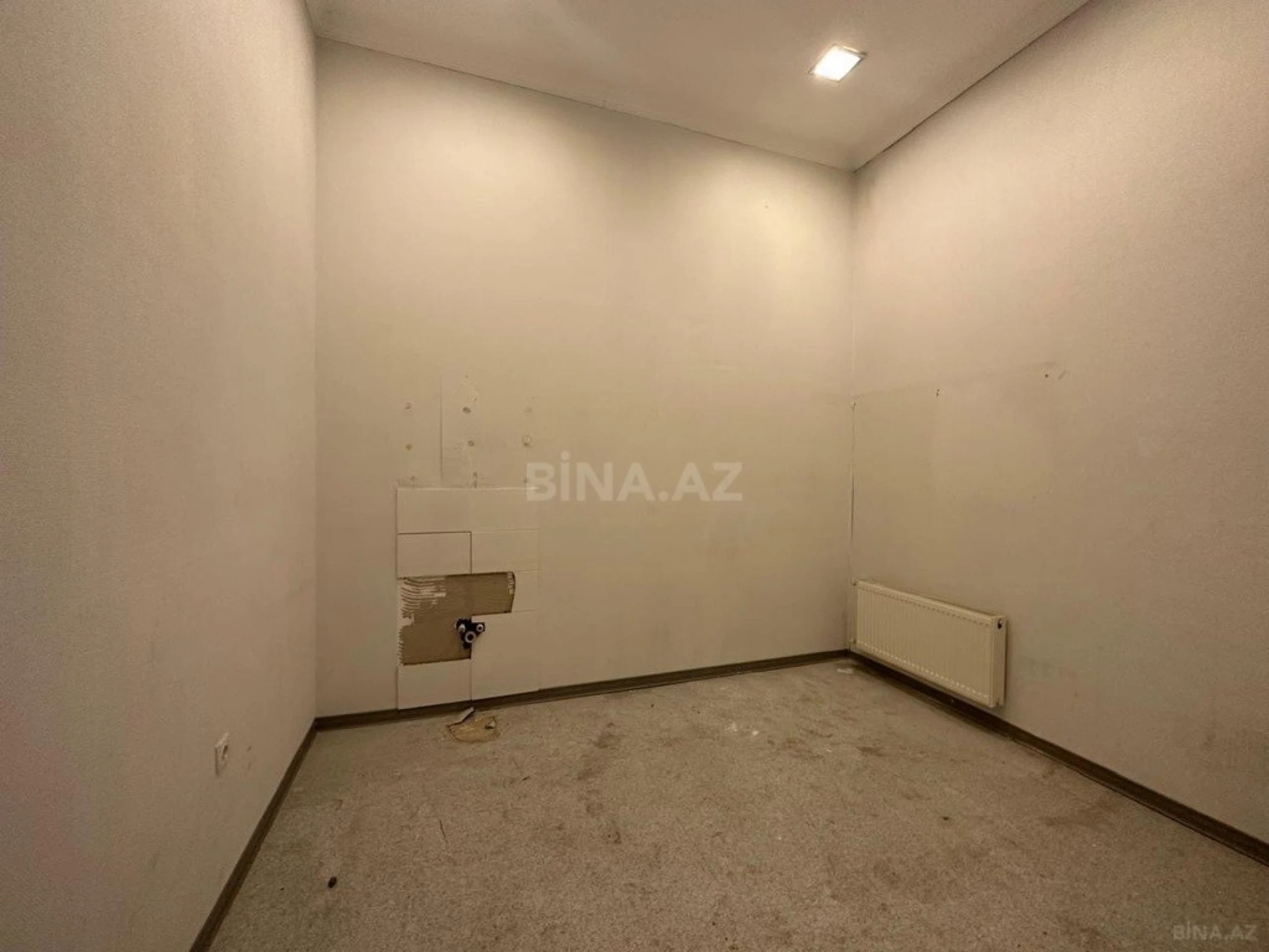 Satılır obyekt 430 m²