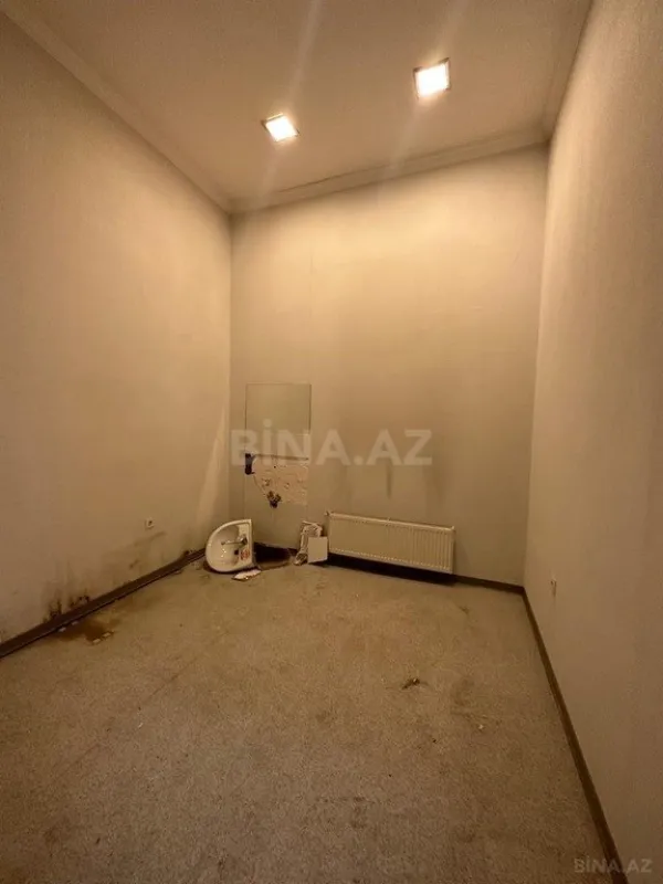 Satılır obyekt 430 m²