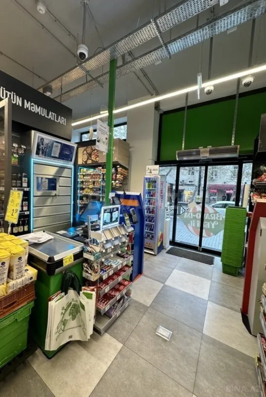 Satılır obyekt 140 m²