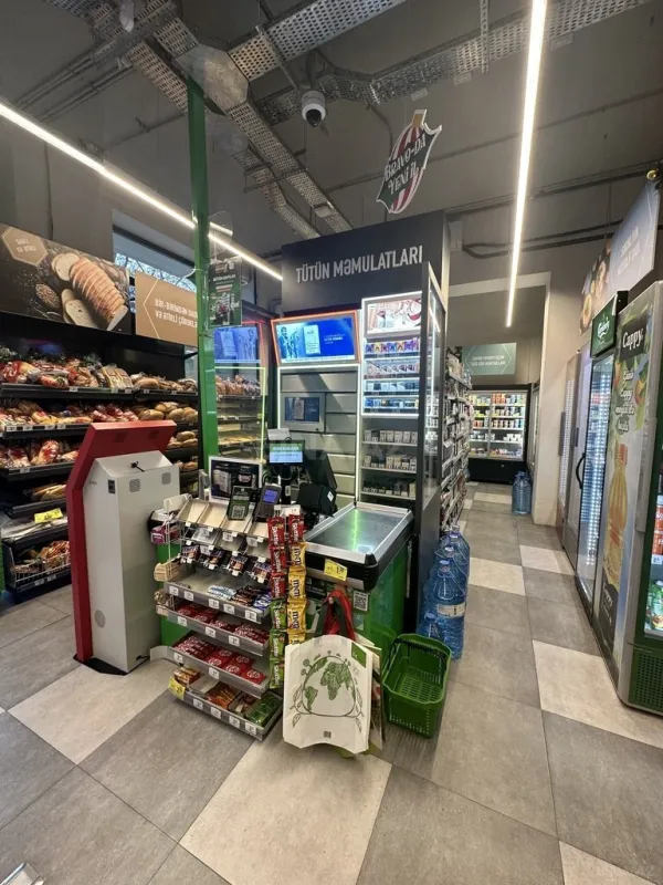 Satılır obyekt 140 m²