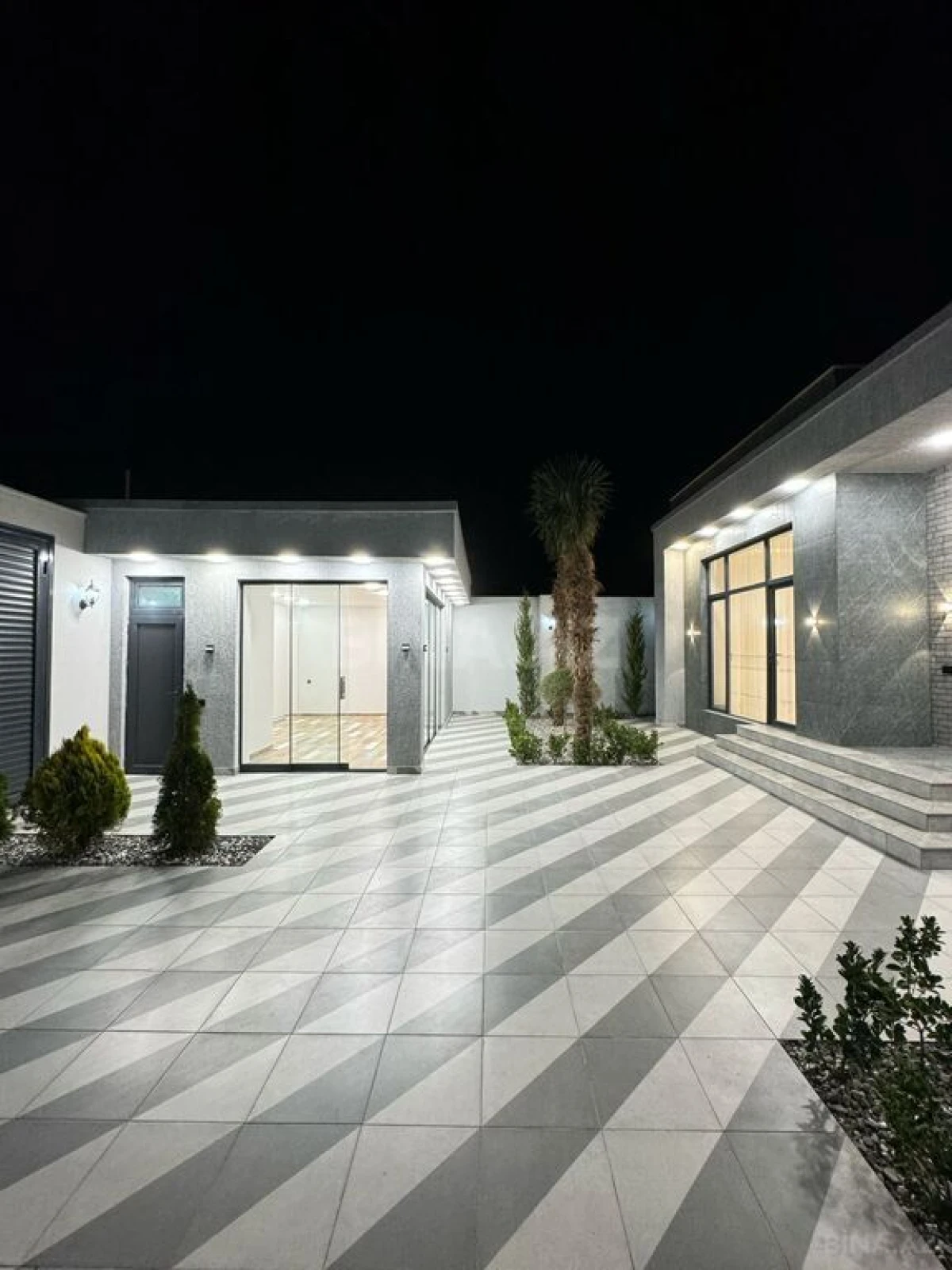 Satılır 4 otaqlı həyət evi 170 m²
