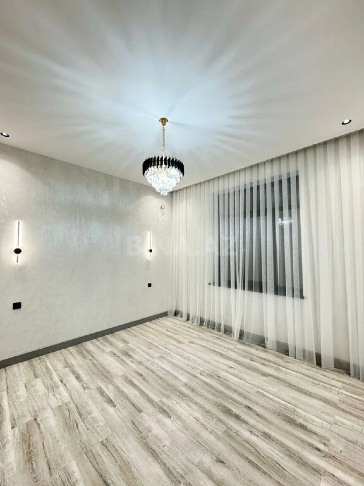 Satılır 4 otaqlı həyət evi 170 m²
