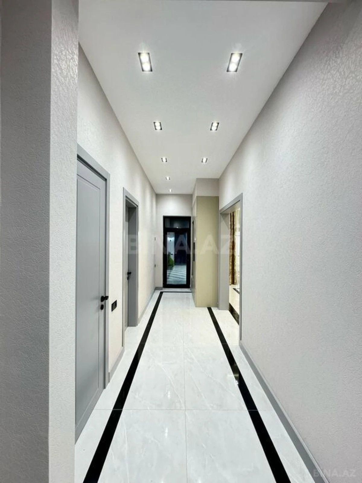 Satılır 4 otaqlı həyət evi 170 m²