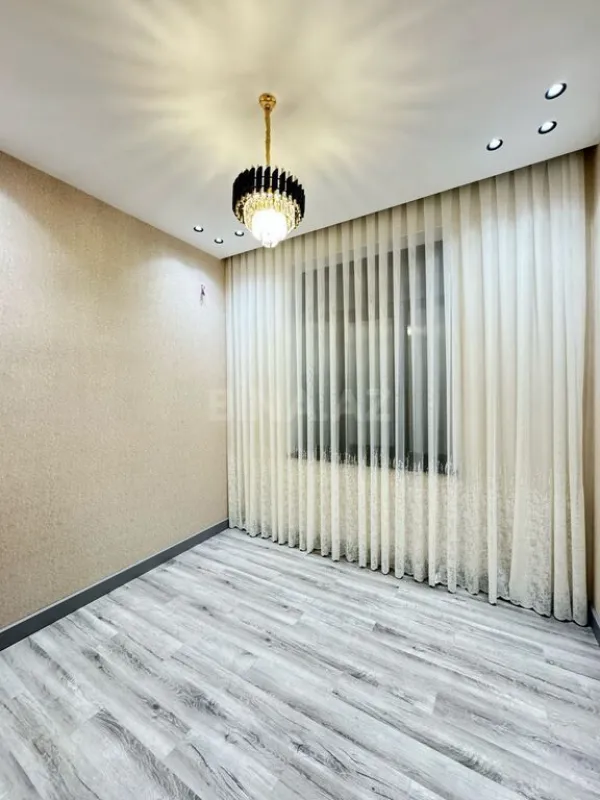 Satılır 4 otaqlı həyət evi 170 m²