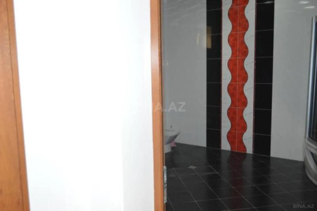 Satılır 7 otaqlı həyət evi 500 m²