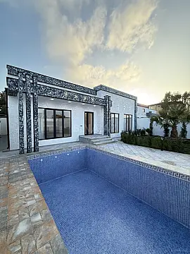 Satılır 5 otaqlı həyət evi 220 m²