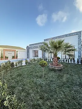Satılır 5 otaqlı həyət evi 220 m²