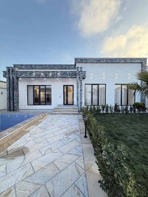 Satılır 5 otaqlı həyət evi 220 m²