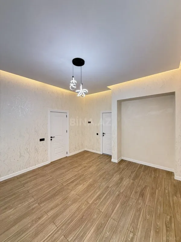 Satılır 5 otaqlı həyət evi 220 m²