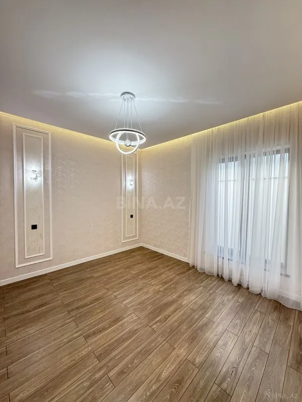 Satılır 5 otaqlı həyət evi 220 m²