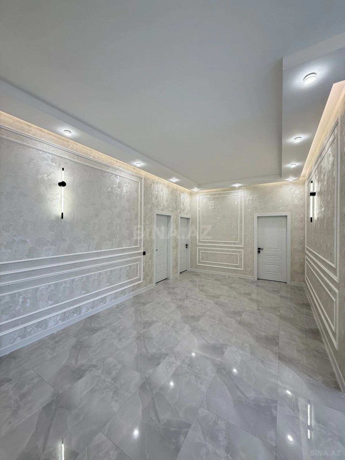 Satılır 5 otaqlı həyət evi 220 m²