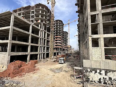 Satılır 2 otaqlı mənzil 79 m²