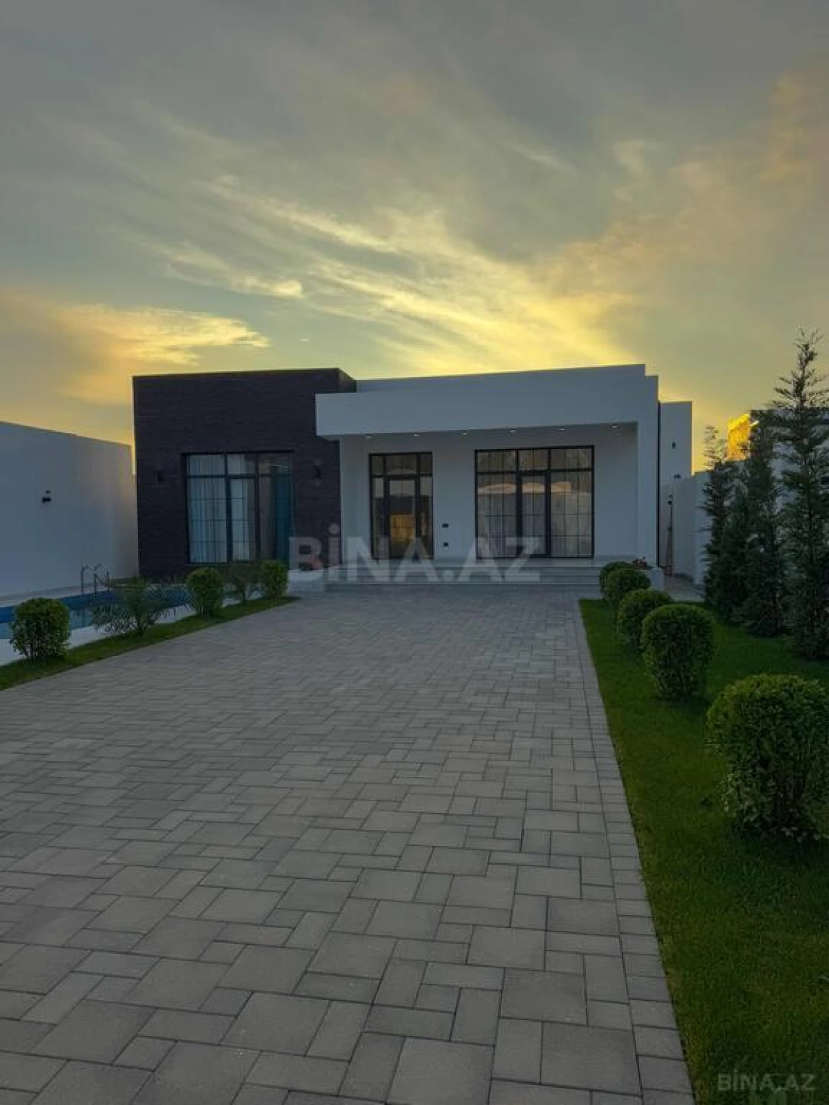 Satılır 4 otaqlı həyət evi 200 m²