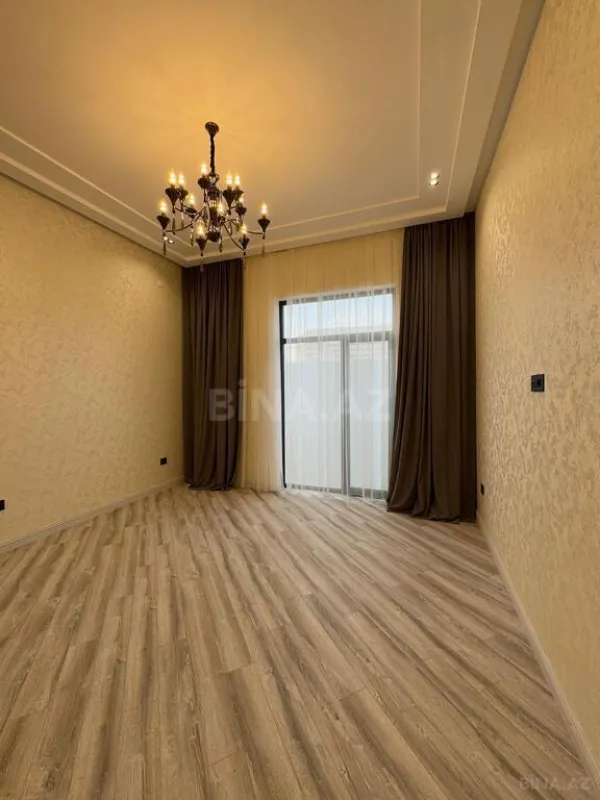 Satılır 4 otaqlı həyət evi 200 m²