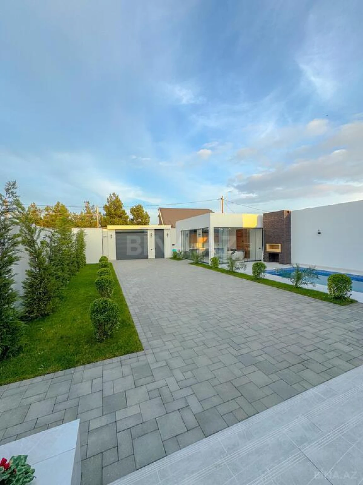 Satılır 4 otaqlı həyət evi 200 m²