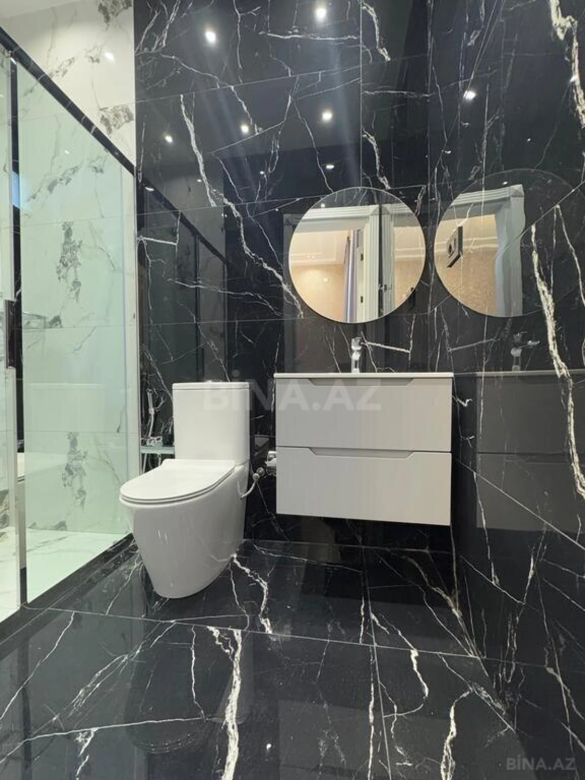 Satılır 4 otaqlı həyət evi 200 m²