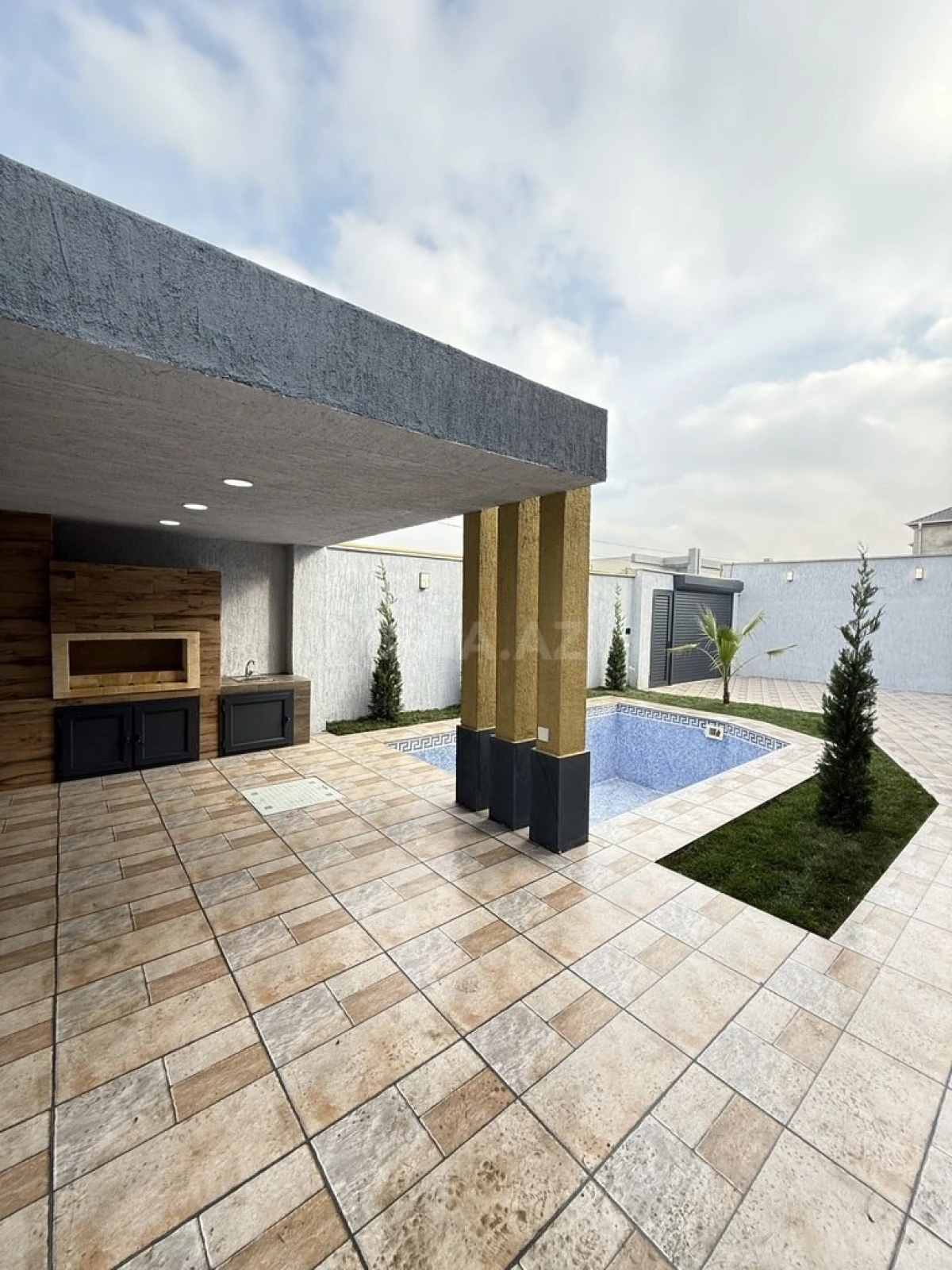 Satılır 3 otaqlı həyət evi 130 m²