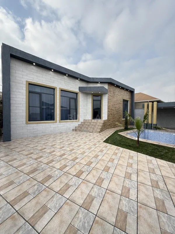 Satılır 3 otaqlı həyət evi 130 m²