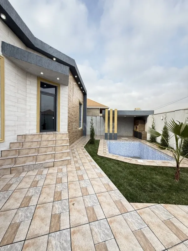 Satılır 3 otaqlı həyət evi 130 m²