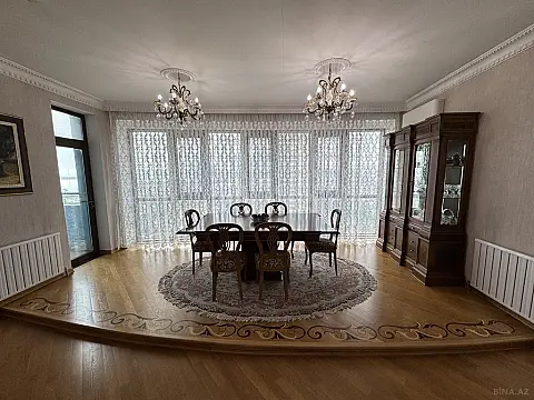 Kirayə verilir 3 otaqlı mənzil 200 m²