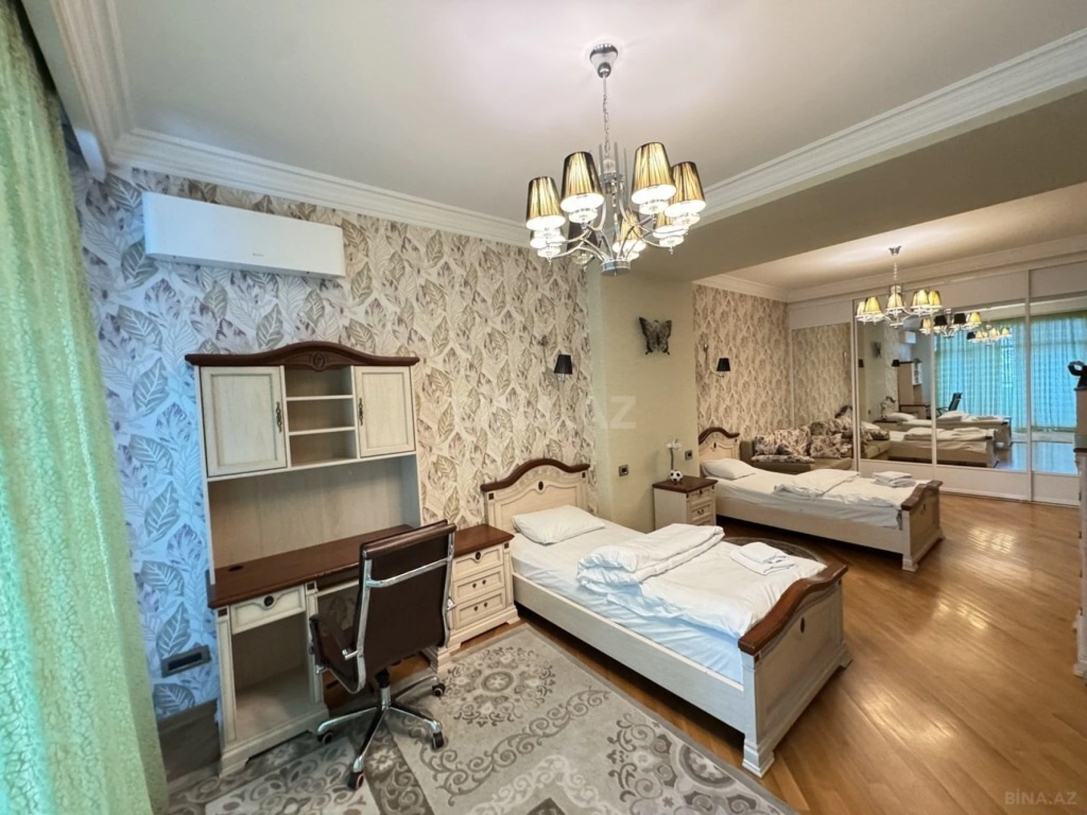 Kirayə verilir 3 otaqlı mənzil 200 m²