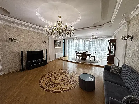 Kirayə verilir 3 otaqlı mənzil 200 m²