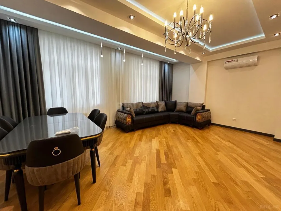 Kirayə verilir 3 otaqlı mənzil 115 m²